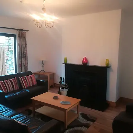 No. 3 Alders Grove